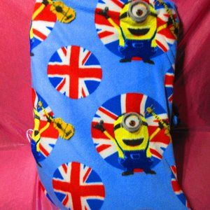 Despicable Me England Minions 84" x 58" Fleece Blanket